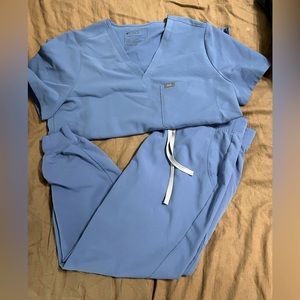 FIGS SCRUB SET- CEIL BLUE